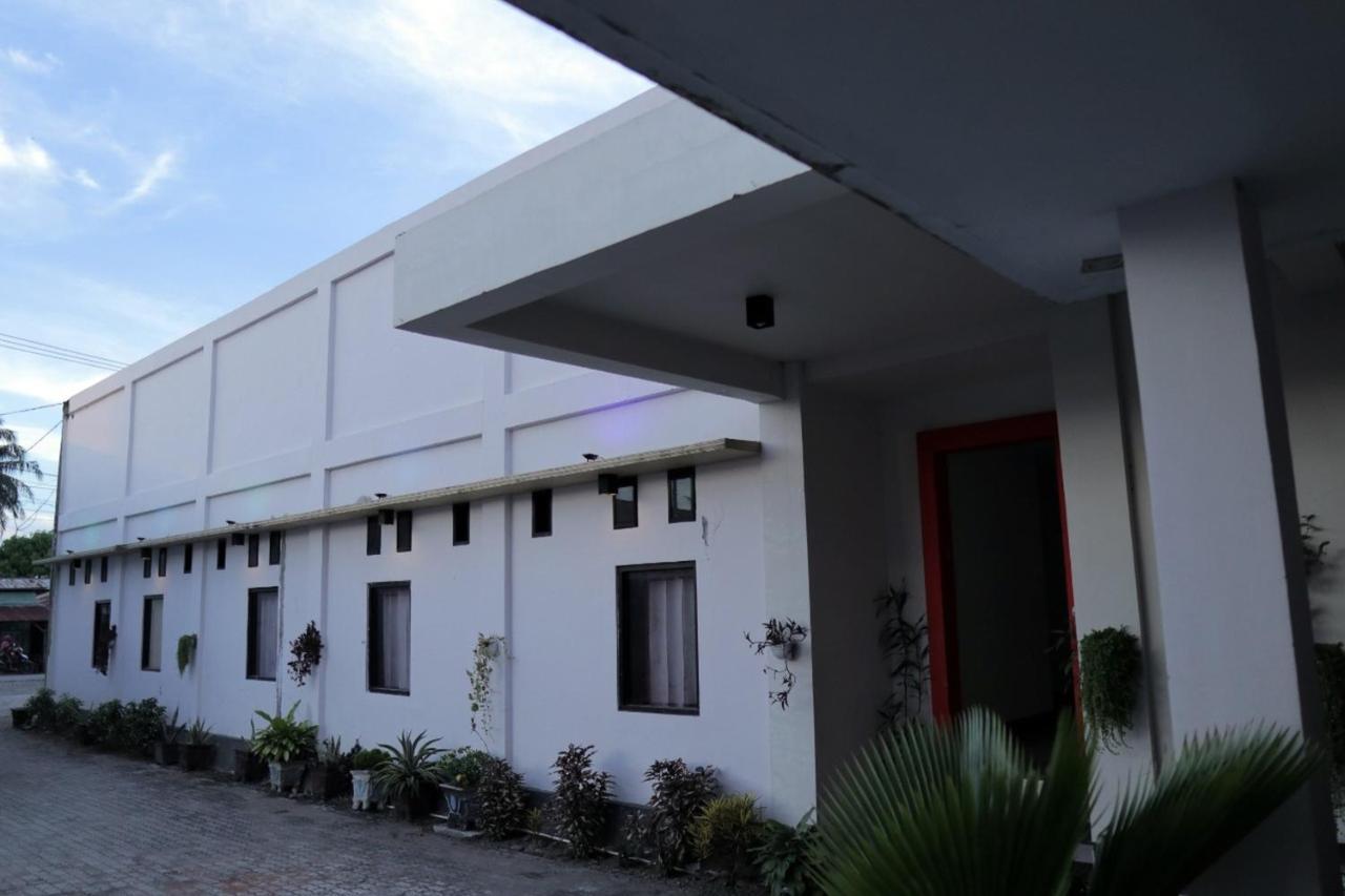 Reddoorz @ Pasangkayu Mamuju Utara Hotel Buitenkant foto
